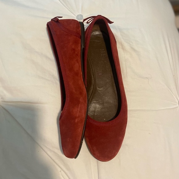 Salvatore Ferragamo ballet flats. Bows on the back- size 9. slightly worn! - Picture 2 of 2
